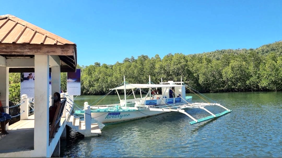 Decalachao River Wharf Image 1